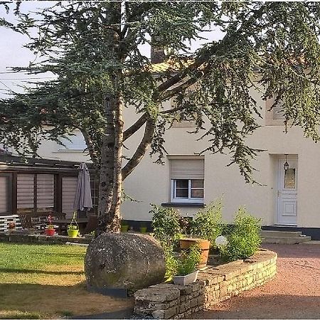 Bed and Breakfast Entre Marais Et Gatine Saint-Pompain Екстер'єр фото
