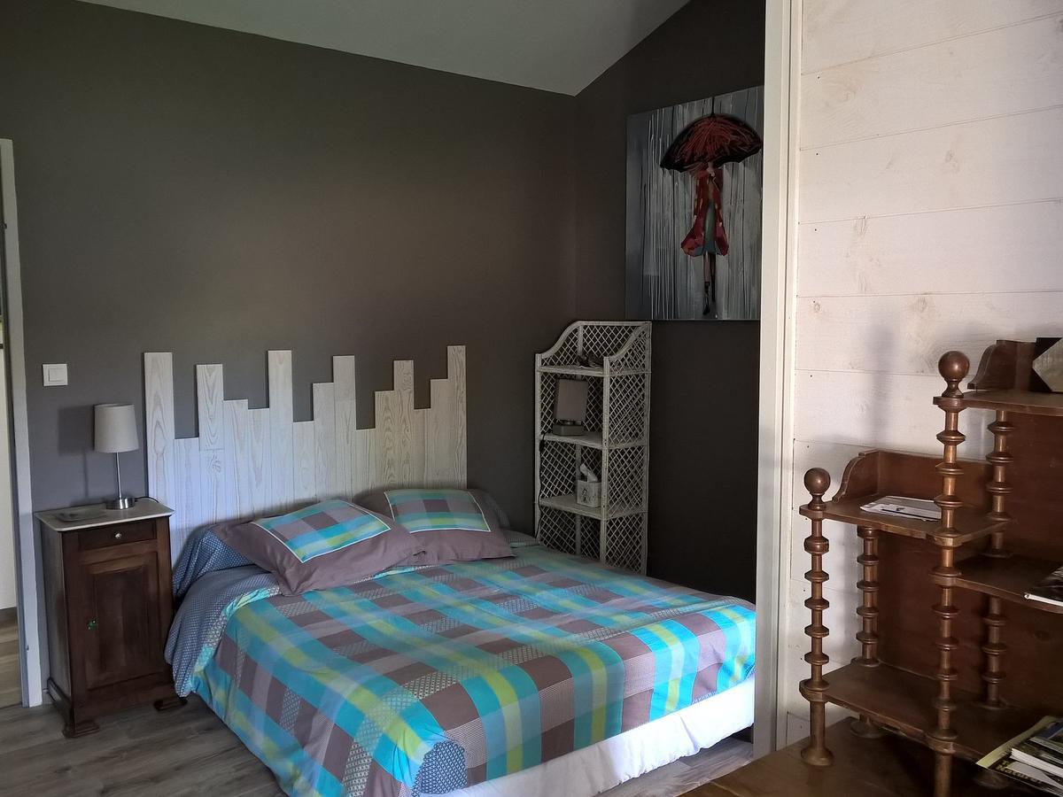 Bed and Breakfast Entre Marais Et Gatine Saint-Pompain Екстер'єр фото